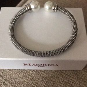 Majorica bangle (Brand New!)